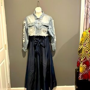 Denim crop jacket with Long denim skirt with pockets